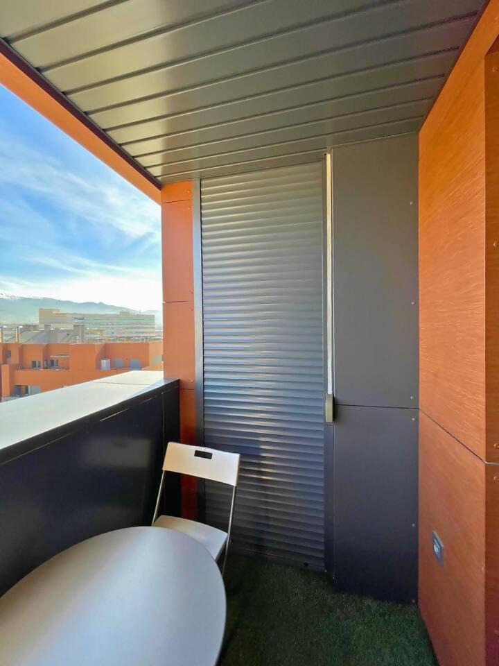 Home4U Apartamento Con Cochera 그라나다 외부 사진