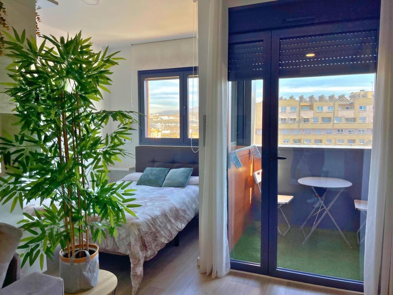 Home4U Apartamento Con Cochera 그라나다 외부 사진